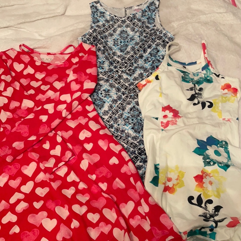 Girls dresses size7/8 (3pcs)